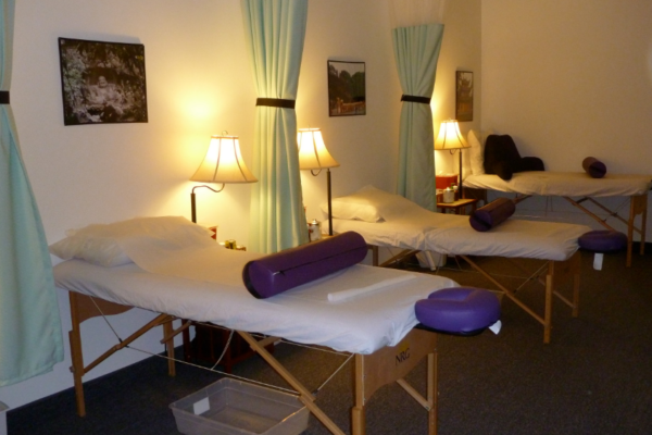 Relax Your Bodies with Ancient Arts – Acupuncture