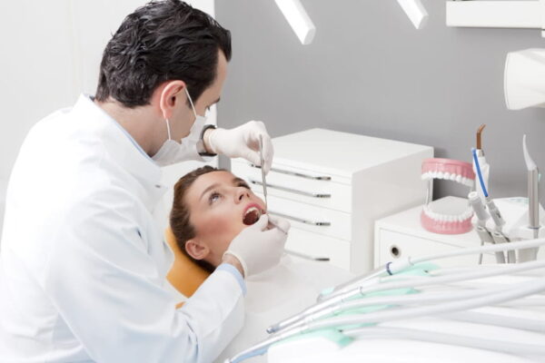 Finding the Right Dental Clinic in Scarborough: Tips for Choosing the Best Provider