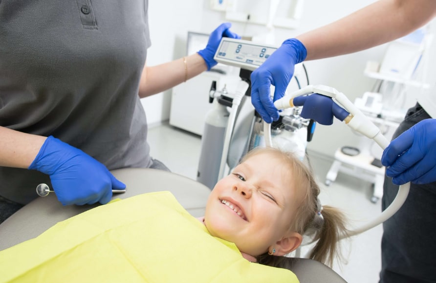 local dentist in Willoughby