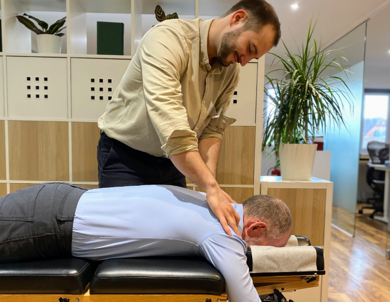 posture correction chiropractor